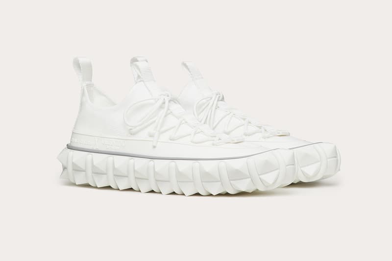 ヴァレンティノ ロックスタッズ Valentino が “Rockstud” 誕生10周年を記念したコラボプロジェクトを発表 Craig Green クレイグ・グリーン）