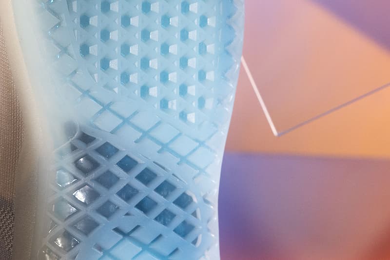 ヴァンズ から最新技術を搭載した新作フットウェア エヴィデント・アルティメットワッフル がデビュー