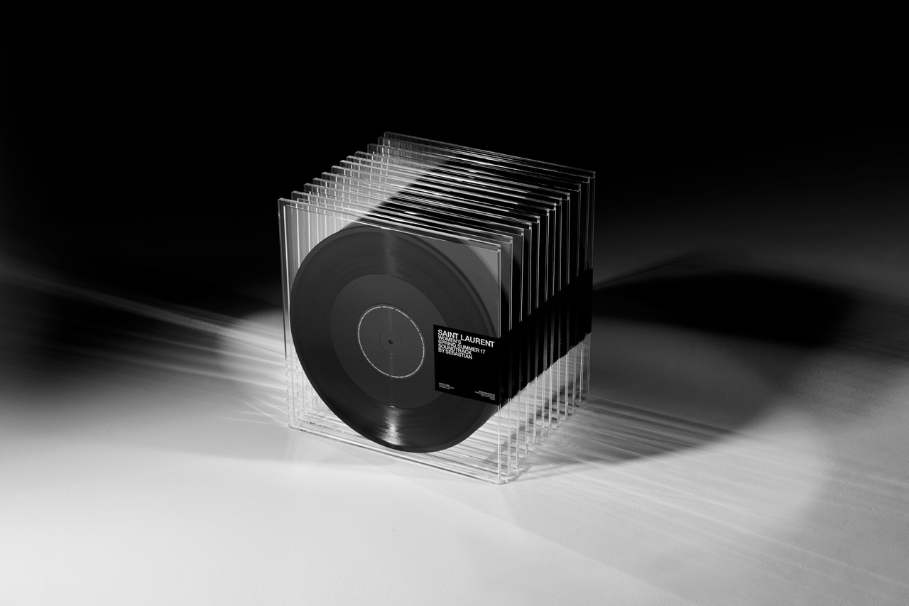 サンローランがショー音楽を収録した12枚のレコードセットをリリース クリエイティブディレクター SebastiAn（セバスチャン） Saint Laurent’s Anthony Vaccarello Teams Up With Electronic Musician SebastiAn for Exclusive Runway Music Vinyl Set