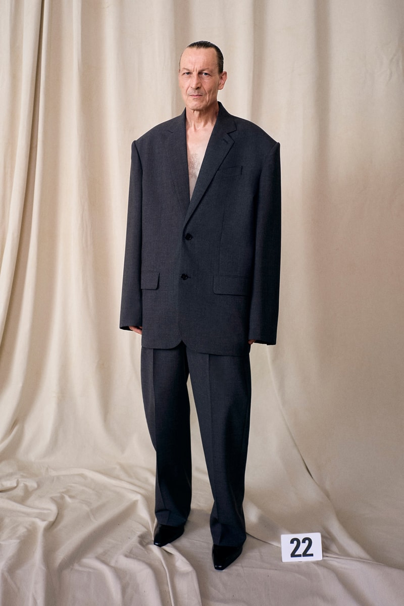 バレンシアガ 2021年冬クチュールコレクション Balenciaga Couture 50th Collection Demna Gvasalia Return Paris Fashion House Livestreamed First Look Review News 