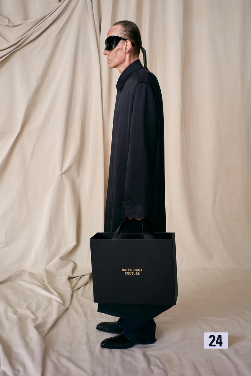 バレンシアガ 2021年冬クチュールコレクション Balenciaga Couture 50th Collection Demna Gvasalia Return Paris Fashion House Livestreamed First Look Review News 
