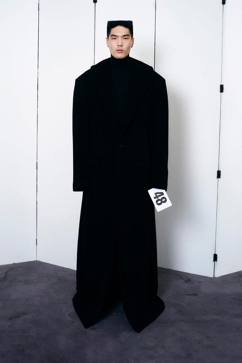 バレンシアガ 2021年冬クチュールコレクション Balenciaga Couture 50th Collection Demna Gvasalia Return Paris Fashion House Livestreamed First Look Review News 