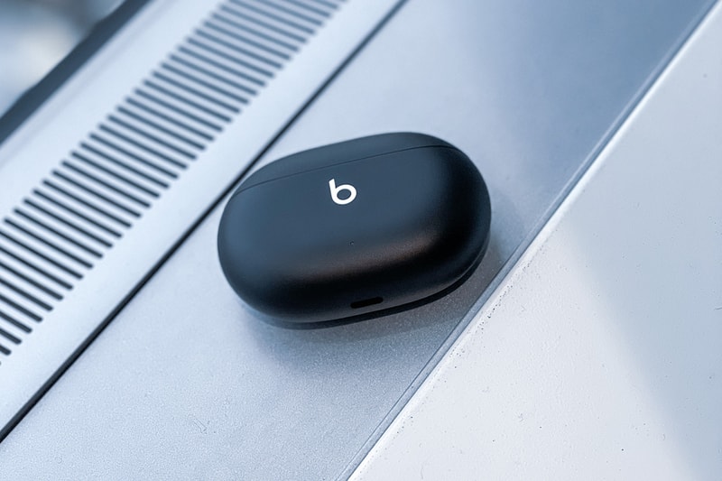 ビーツスタジオバッズ 満を持して発売となったワイヤレスイヤフォン Beats Studio Buds にクローズアップ