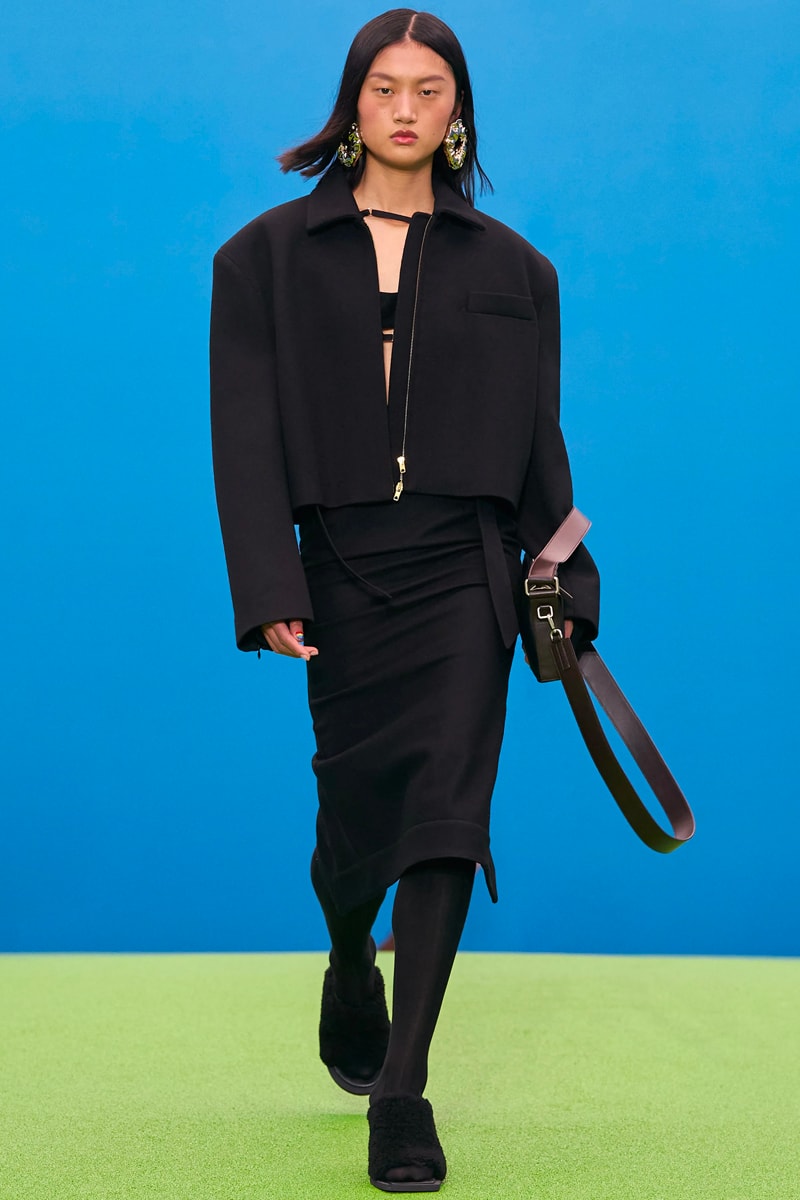 ジャックムス 2021年プレタポルテコレクション Jacquemus Fall 2021 Ready-to-Wear Collection Release Simon Porte LA MONTAGNE