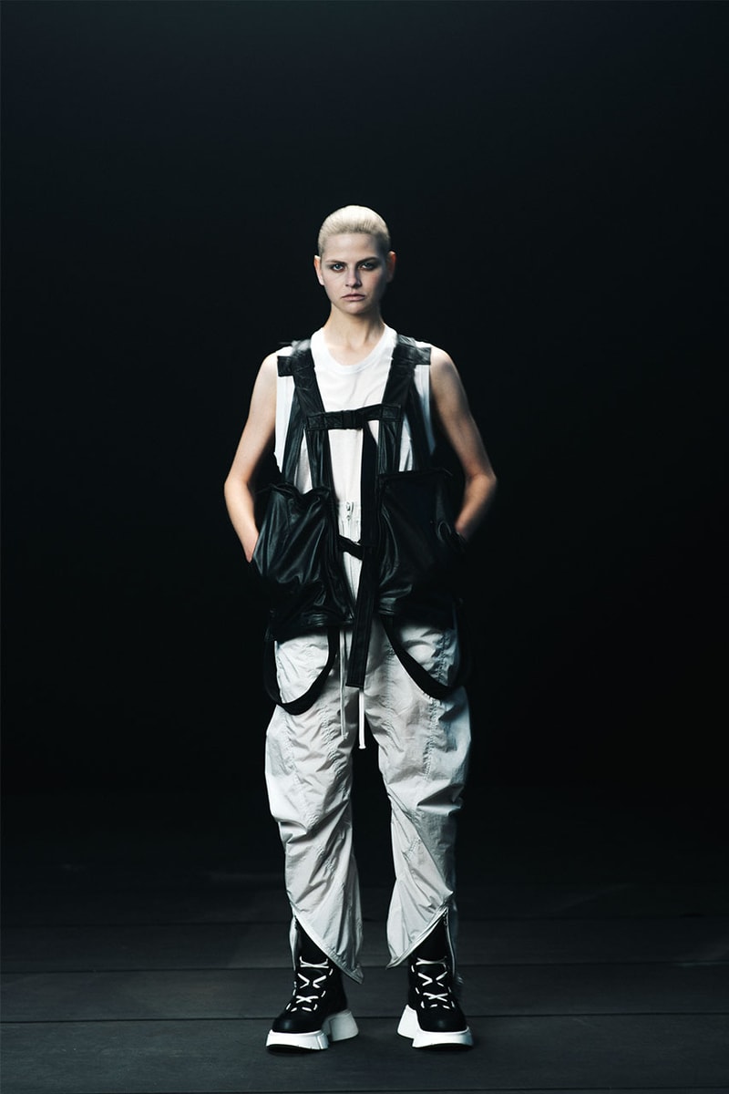ユリウス2022年春夏コレクション JULIUS Spring Summer 2021 Collection Lookbook tatsuro horikawa info