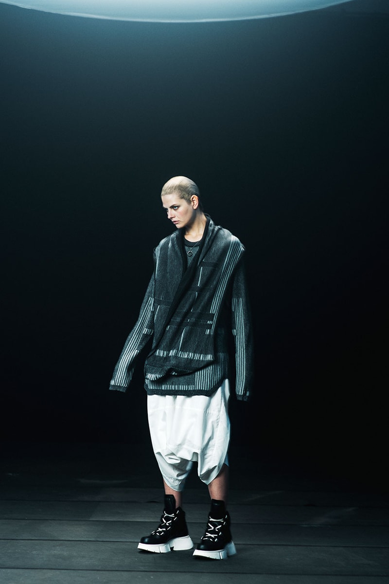 ユリウス2022年春夏コレクション JULIUS Spring Summer 2021 Collection Lookbook tatsuro horikawa info