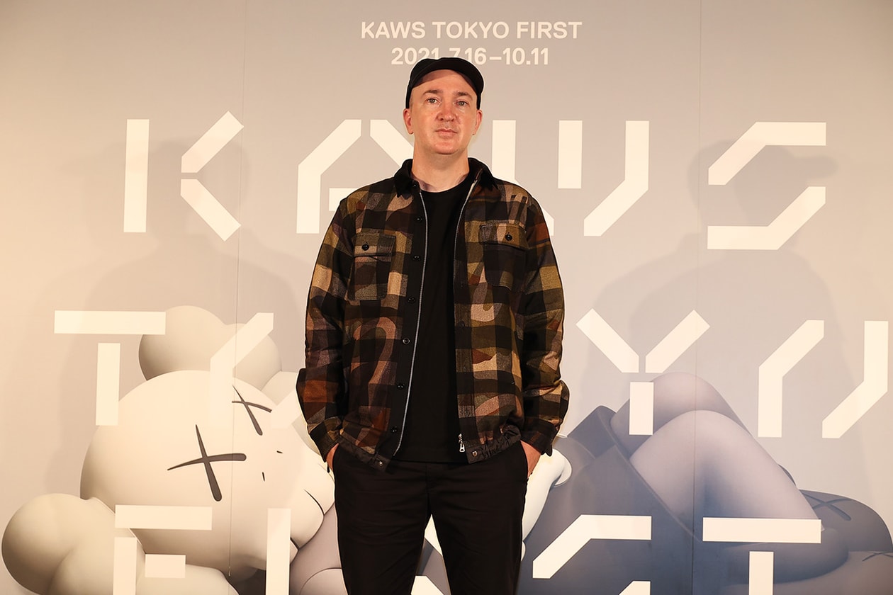 カウズ インタビュー Interview : KAWS が語る新たな出発点としての TOKYO FIRST に込めた想い