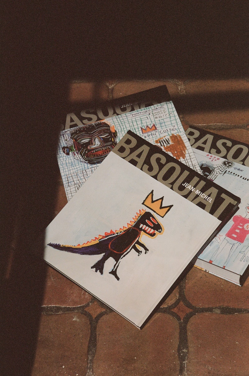 サンローラン リヴ・ドロワット がジャン＝ミシェル・バスキアをフィーチャーしたカプセルコレクションを発表 Saint Laurent Rive Droite Jean-Michel Basquiat Capsule Collection Anthony Vaccarello Summer Capsule Artist New York AIDS Jacket Exhibition
