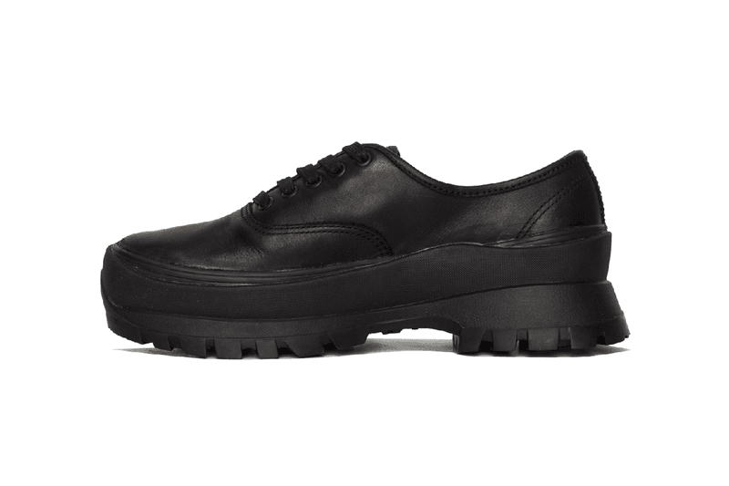 ヴァンズからヴィブラムとの初のコラボによるスケートハイ LX とオーセンティック LXが登場 Vans SK8-Hi LX Authentic Vibram Sole Unit White Black Release Information SoCal Skateboarding OG Shoes Footwear Sneakers Trainers VN0A5HZWBLK1BLK1 VN0A5HZWW001W001 VN0A5HZUBLK1BLK1 VN0A5HZUW001W001 OneBlockDown Italy