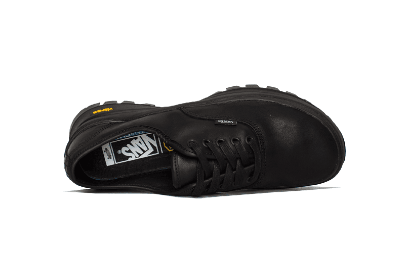 ヴァンズからヴィブラムとの初のコラボによるスケートハイ LX とオーセンティック LXが登場 Vans SK8-Hi LX Authentic Vibram Sole Unit White Black Release Information SoCal Skateboarding OG Shoes Footwear Sneakers Trainers VN0A5HZWBLK1BLK1 VN0A5HZWW001W001 VN0A5HZUBLK1BLK1 VN0A5HZUW001W001 OneBlockDown Italy