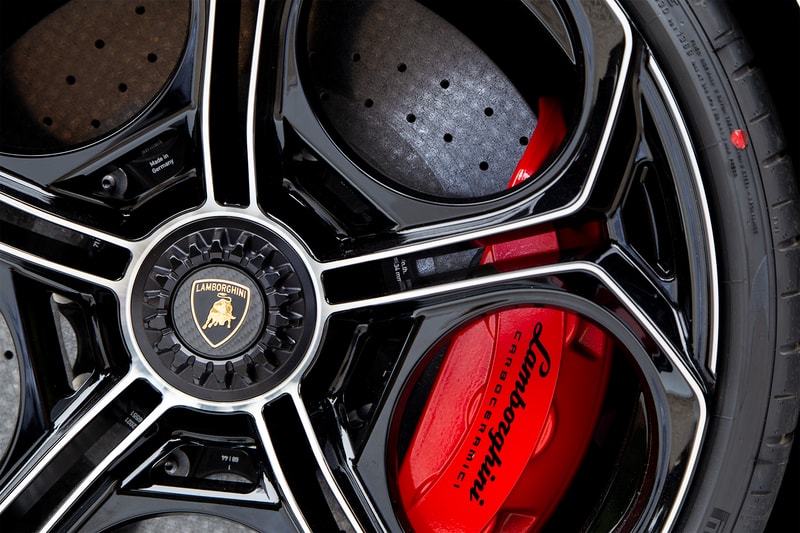 ランボルギーニがカウンタック誕生50周年記念モデル LPI 800-4 を発表 Lamborghini Countach Exclusive Photos and Details Monterey Car Week 2021 The Quail Motorsports Gathering Concours d'Elegance HYPEBEAST Car Club