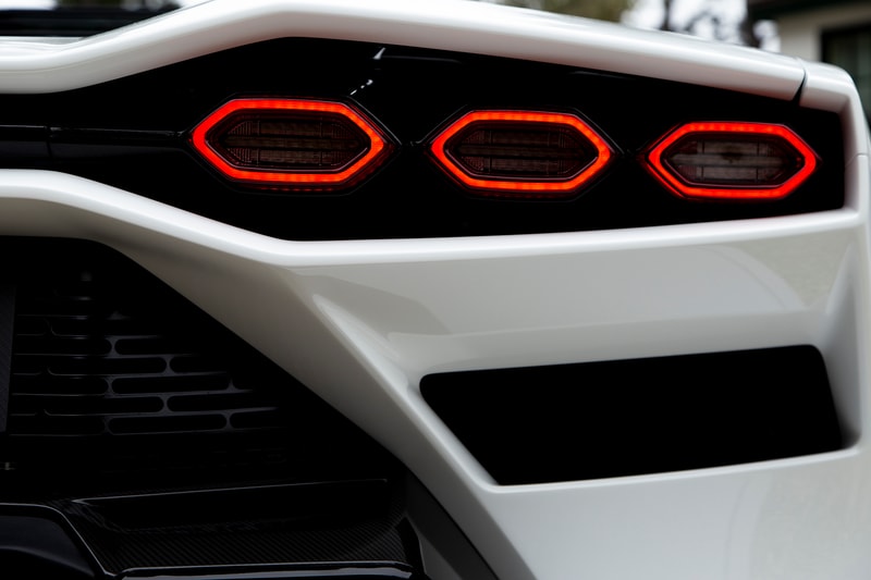ランボルギーニがカウンタック誕生50周年記念モデル LPI 800-4 を発表 Lamborghini Countach Exclusive Photos and Details Monterey Car Week 2021 The Quail Motorsports Gathering Concours d'Elegance HYPEBEAST Car Club