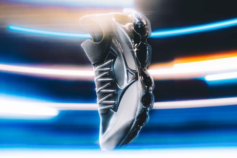 空山基 x MIZUNO の WAVE PROPHECY SORAYAMA に新色が追加