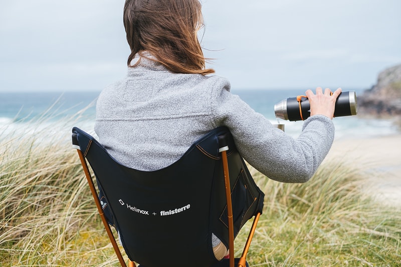 ヘリノックスがサステナビリティに焦点を当てたフィニステレとのコラボチェアを発売　finisterre helinox recycled chair one sustainable blue orange camping outdoors details