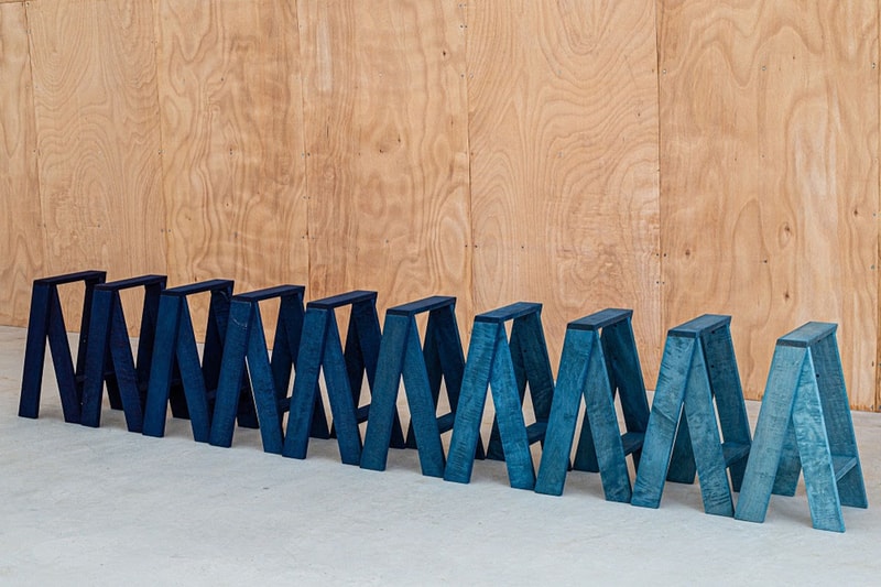 石巻工房 by Karimoku からブアイソウによる藍染め仕様の DOVER STREET MARKET GINZA 限定スツールが登場 カリモク家具 Karimoku AA STOOL Dyed by BUAISOU release at DOVER STREET MARKET GINZA info
