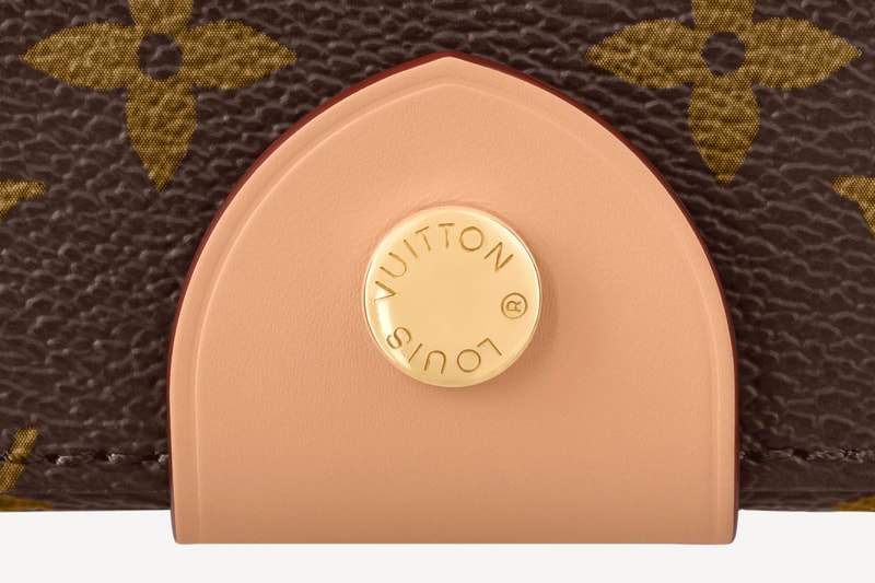 ルイ・ヴィトンから“ピザボックス”と称するレコード用ケースが登場 Louis Vuitton's Monogram-Clad Pizza Box Is Not Actually for Pizza mens fall winter 2021 accessories