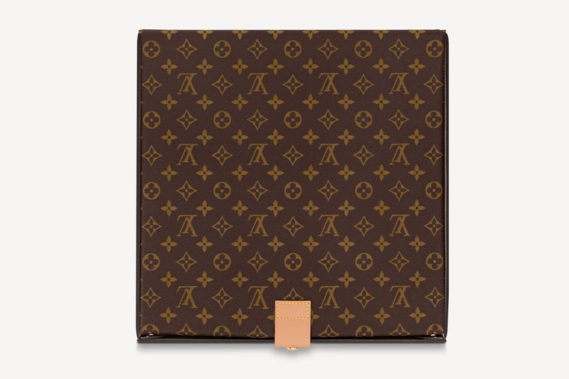 ルイ・ヴィトンから“ピザボックス”と称するレコード用ケースが登場 Louis Vuitton's Monogram-Clad Pizza Box Is Not Actually for Pizza mens fall winter 2021 accessories