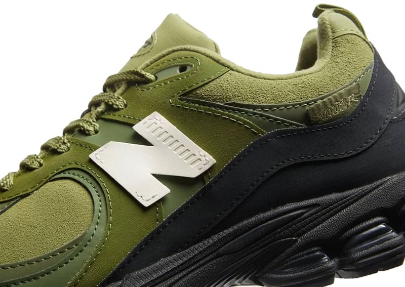 ザ・ベースメント x ニューバランスによる初のコラボ 2002R が登場 the basement new balance 2002r olive green white gray black official release date info photos price store list buying guide