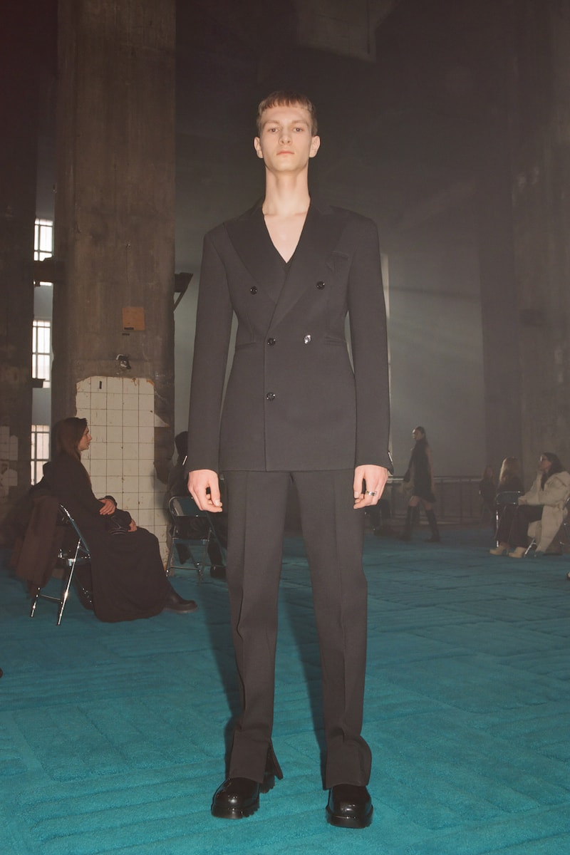 ボッテガ・ヴェネタ Bottega Veneta が新作コレクション “Salon 02 Berlin” の全貌を公開