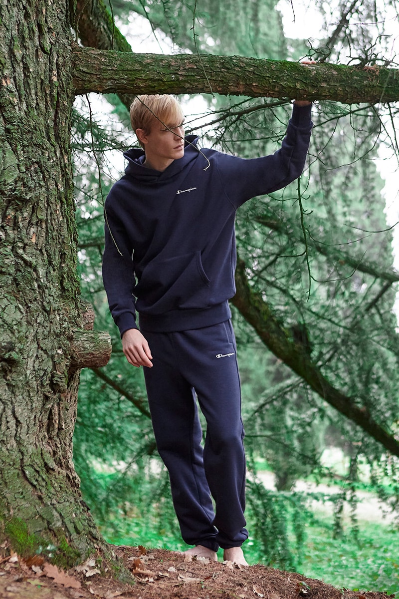 チャンピオンがブランド初となる持続可能なコレクション “Eco Future”を発表 champion eco future sustainable reverse weave sweatshirt release details