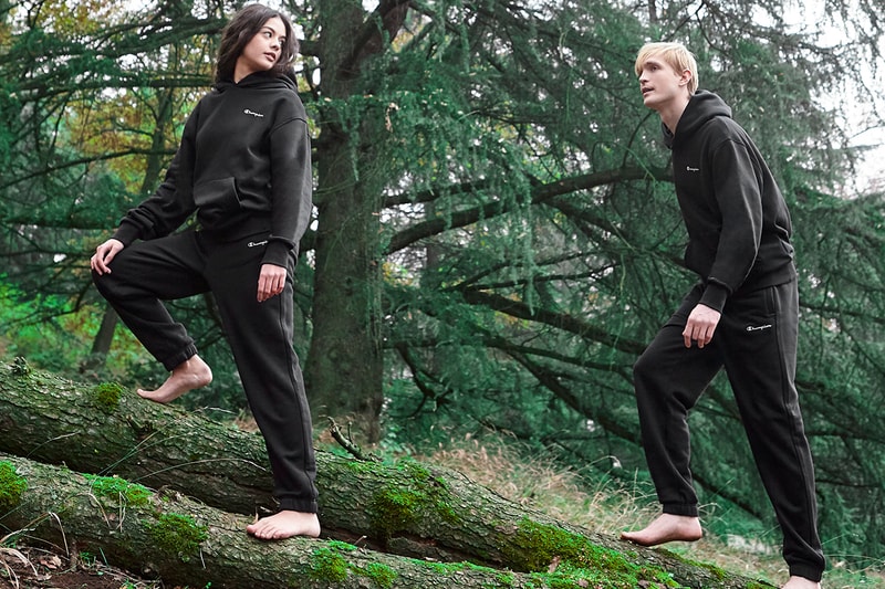チャンピオンがブランド初となる持続可能なコレクション “Eco Future”を発表 champion eco future sustainable reverse weave sweatshirt release details