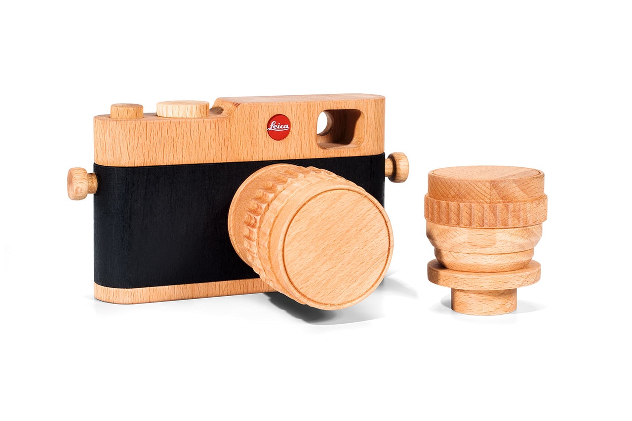 ライカ　Leica からM型カメラをモチーフにした木製レプリカが登場