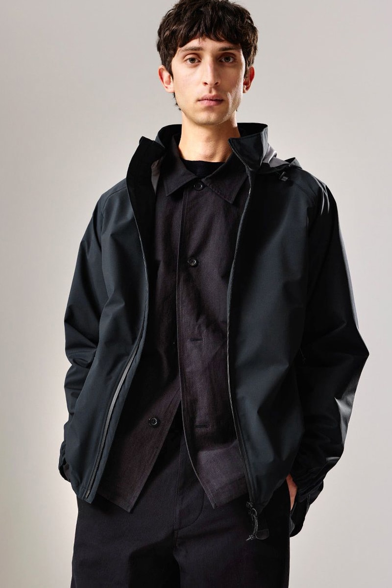 ミズノ フォー マーガレット・ハウエルから2021年秋冬シーズンの最新コラボアイテムが登場 Margaret Howell x Mizuno Capsule Collection Release Drop Date Shoes GORE-TEX Waterproof Weather Protection Outerwear Sneakers Black Minimal London Japan