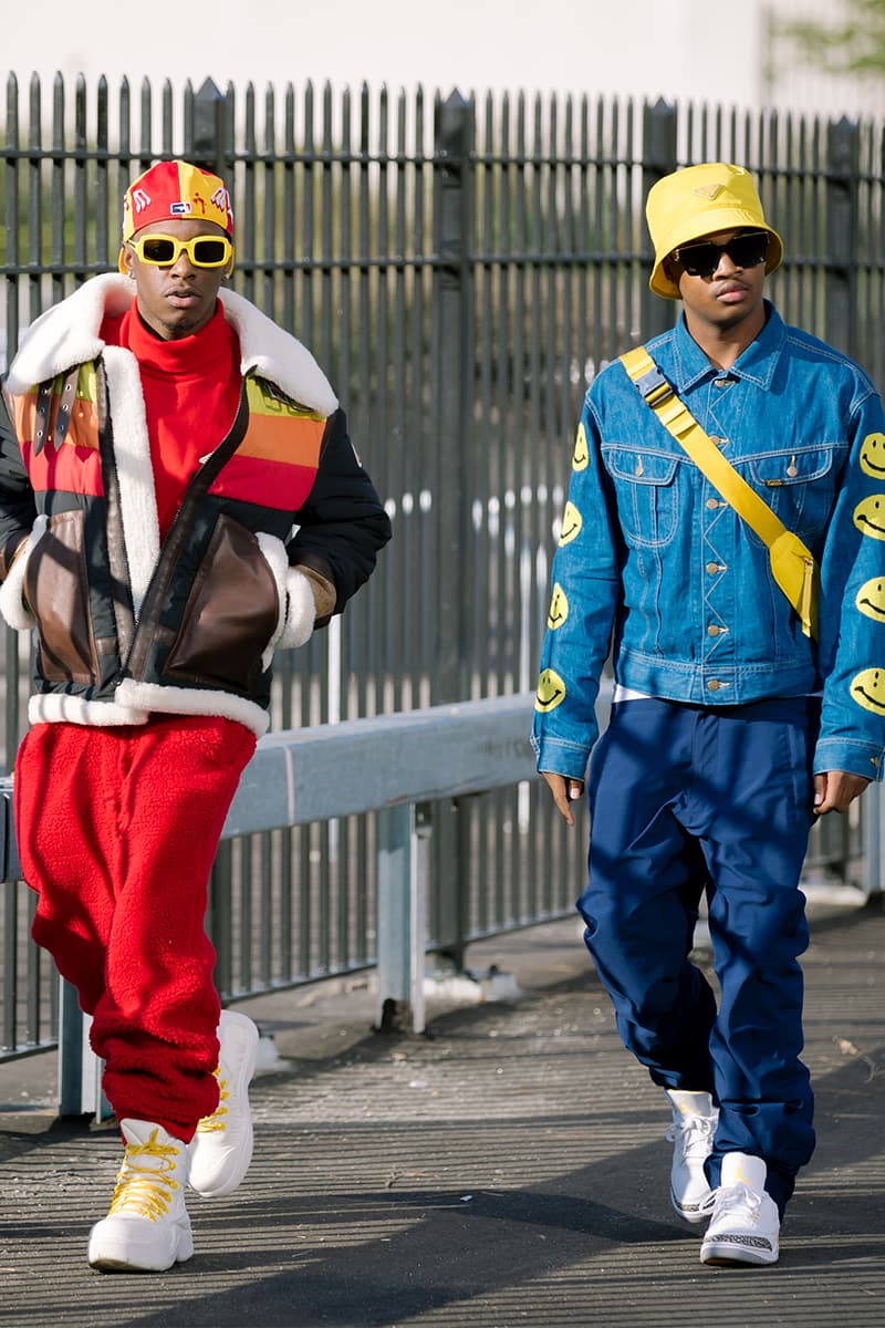 New York Fashion Week SS22 Street Style Looks Audacious Patterns and Vibrant Hues Inform New York Fashion Week SS20 Street Style spring summer 2022 new york city fashion nyc streetstyle moschino monse philip lim peter do prabal gurung nike dunks thom browne peter do proenza schouler