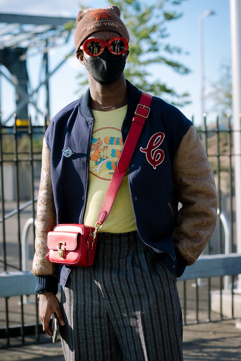 New York Fashion Week SS22 Street Style Looks Audacious Patterns and Vibrant Hues Inform New York Fashion Week SS20 Street Style spring summer 2022 new york city fashion nyc streetstyle moschino monse philip lim peter do prabal gurung nike dunks thom browne peter do proenza schouler