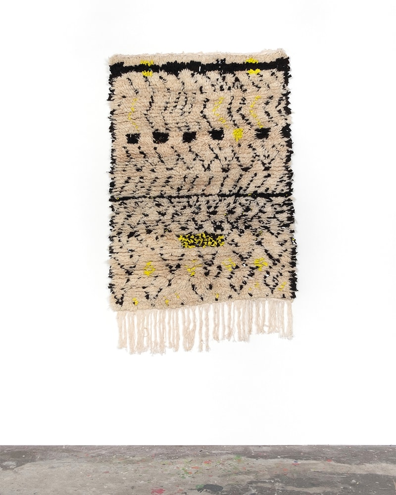 ステューシーのアーカイブTシャツをモロッコの女性たちがアップサイクルした限定ラグが登場 stussy artisan project boucherouite t shirt rugs release info date store list buying guide photos 
