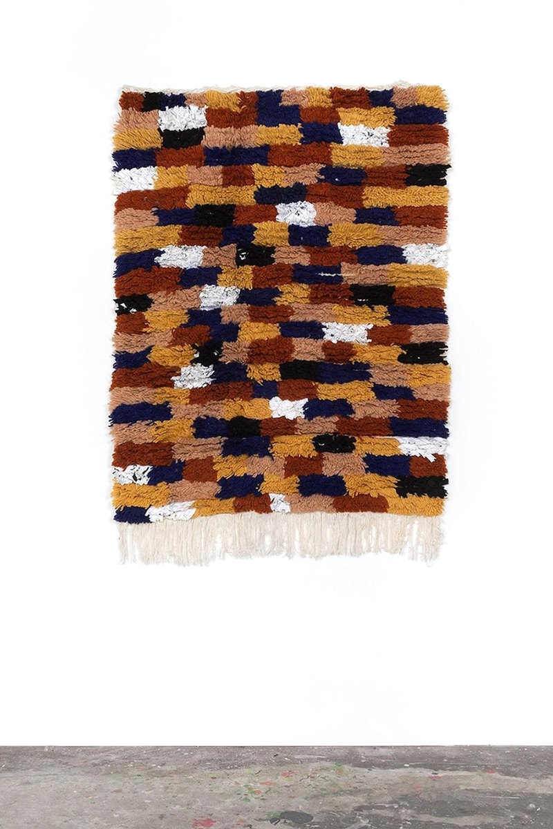 ステューシーのアーカイブTシャツをモロッコの女性たちがアップサイクルした限定ラグが登場 stussy artisan project boucherouite t shirt rugs release info date store list buying guide photos 