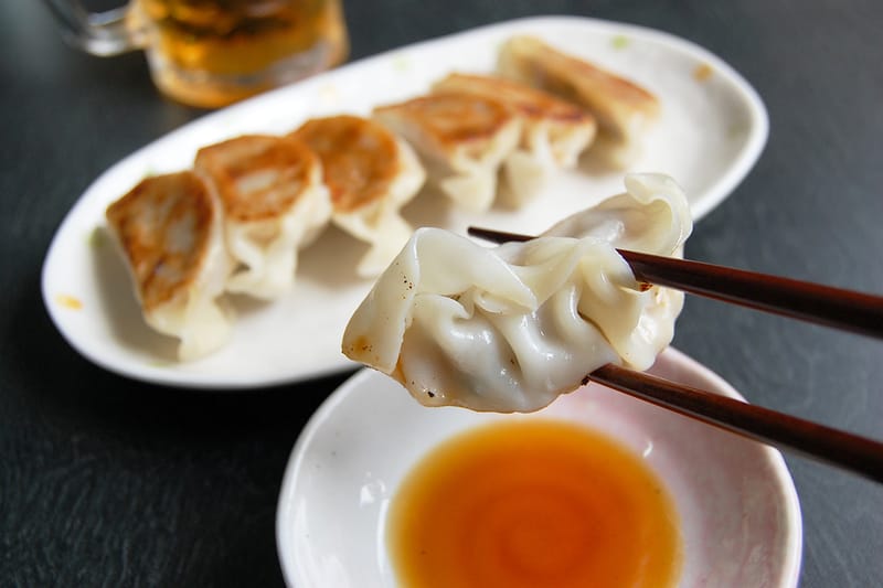 食べログがユーザーから高い評価を得る“餃子 百名店 2021”を発表