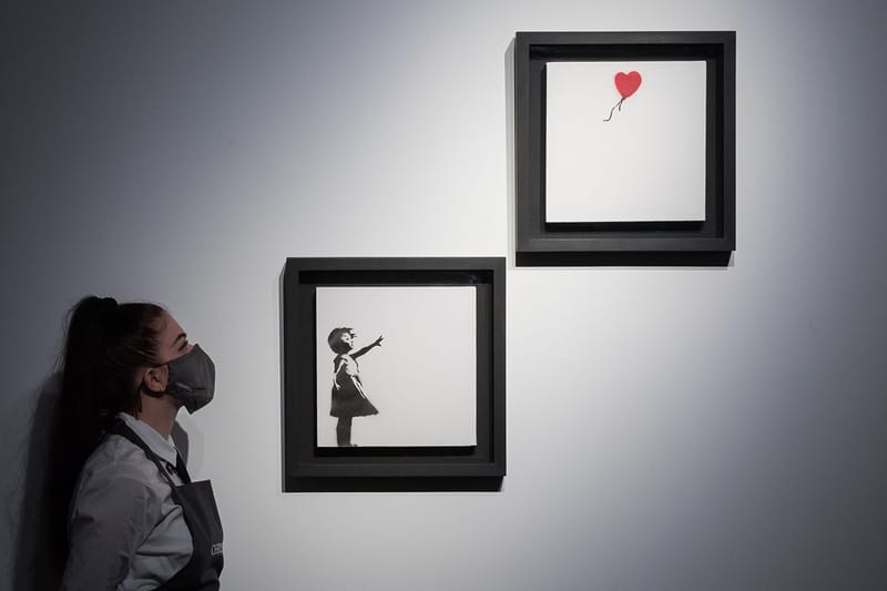 Banksy の代表作 “少女と風船”を2枚のキャンバスに描いたレアなエディションがオークションに初出品