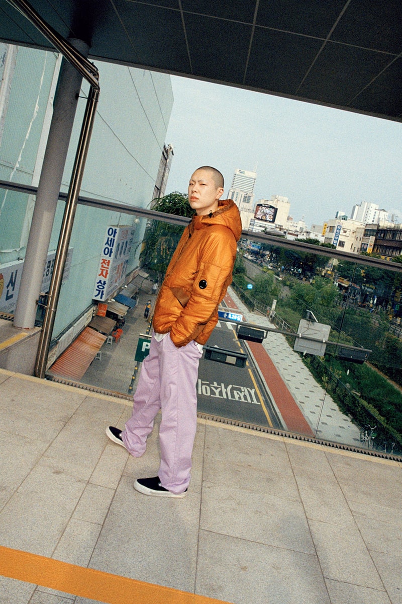HYUKOH のフロントマンを務めるオ・ヒョクを起用した C.P. COMPANY の最新エディトリアルが公開