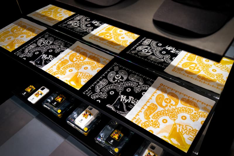 ハイプビースト x ポケモンカードゲームのポップアップ第1弾に潜入 Hypebeast pokemon tcg 25th anniversary Sino Centre Popup closer look Charizard Mong Kok Hong Kong trading card game TCG retail