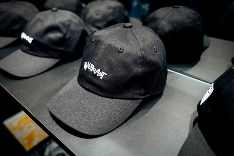 ハイプビースト x ポケモンカードゲームのポップアップ第1弾に潜入 Hypebeast pokemon tcg 25th anniversary Sino Centre Popup closer look Charizard Mong Kok Hong Kong trading card game TCG retail