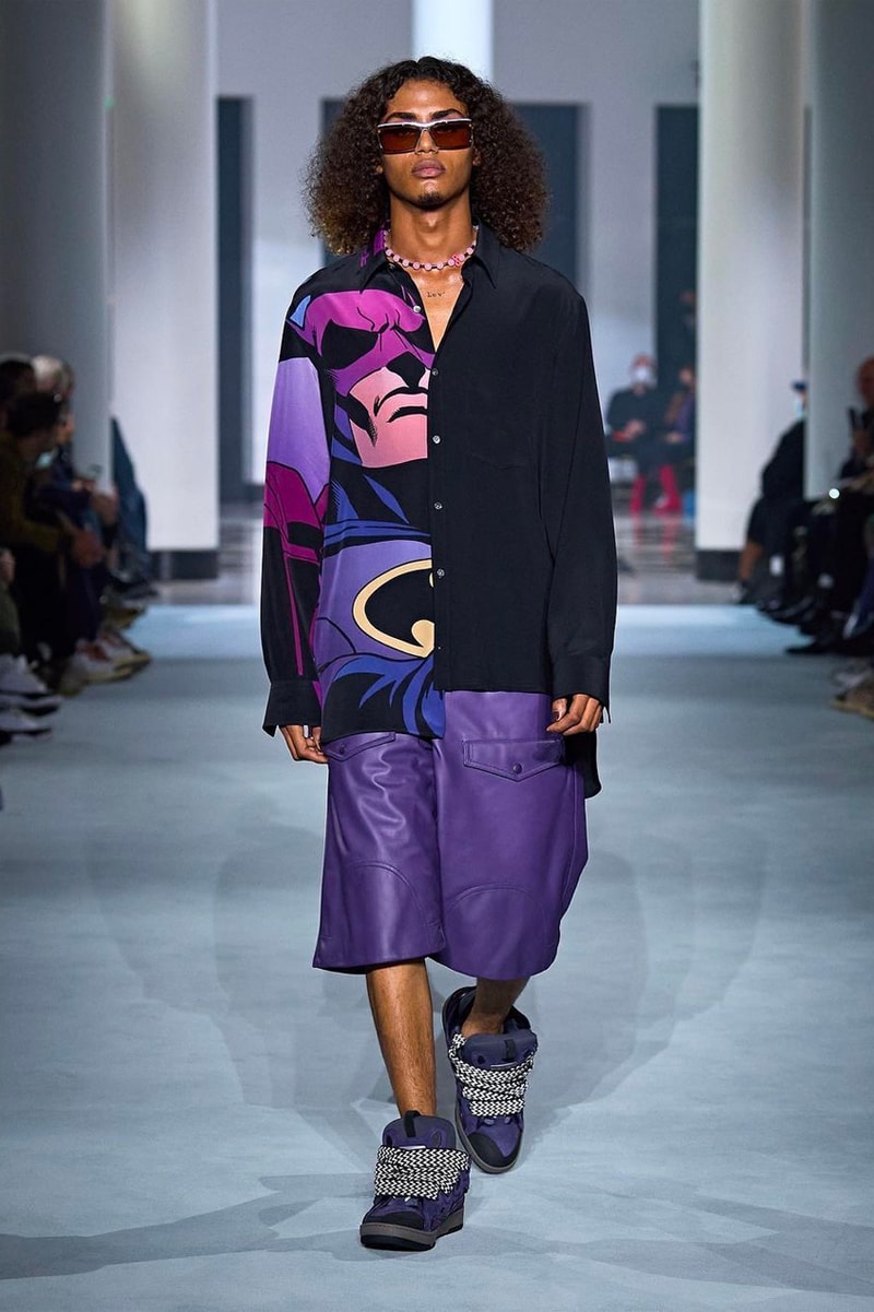 ランバンが2022年春夏コレクションで『バットマン』とのコラボアイテムを発表 Lanvin Curb Sneaker Batman Mask Paris Fashion Week 2021 SS21 Warner Bros. DC Comics Superhero Vigilante Collaboration Closer Look Runway Suit Blazer The Joker