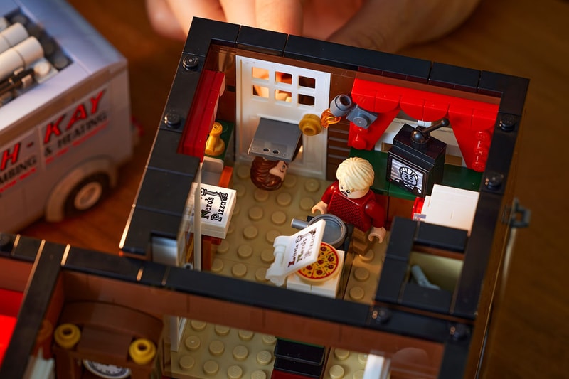 映画『ホーム・アローン』の家を完全再現したレゴセットが登場  LEGO Ideas Home Alone McCallister family residence holiday set chirstmas films macaulay culkin toys 