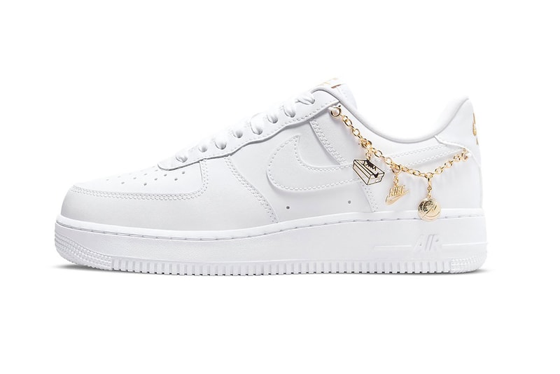 ナイキからチャームの装飾を施した新作エアフォース 1 ロー LXが登場 Nike’s Air Force 1 Low LX Gets a Charmed Makeover Footwear