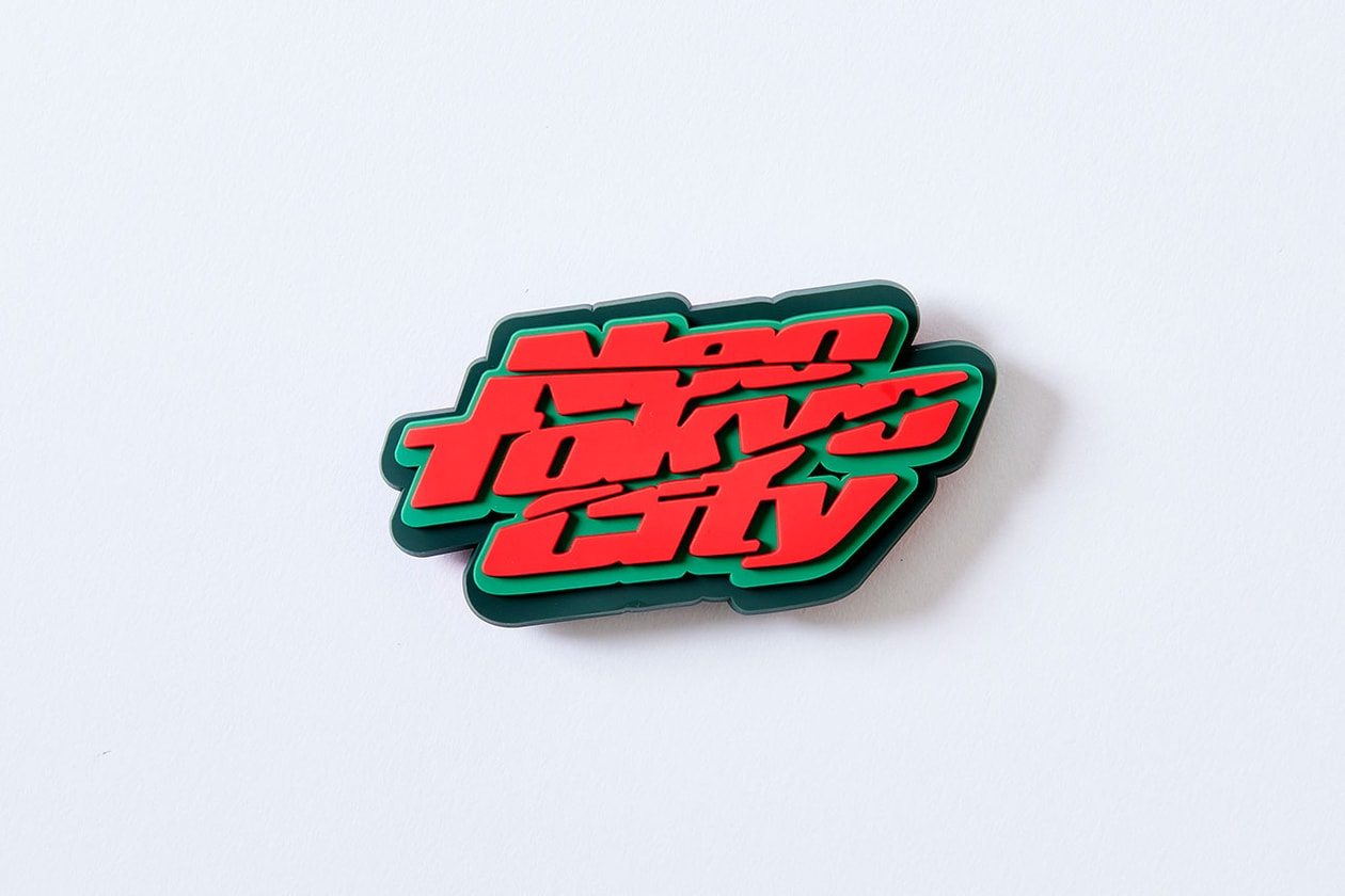 クロックス x グッチメイズによる“東京”をテーマにした初のコラボレーションが実現 Crocs x GUCCIMAZE “GUCCIMAZE® JIBBITZ TOKYO” collab collection release info