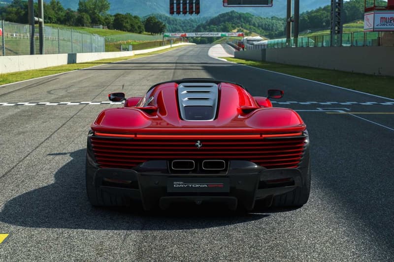 フェラーリが新たな限定モデル デイトナ SP3を発表 ferrari icona series collection daytona sp3 supercar hypercar 24 hours racing race mid engine 828 horsepower