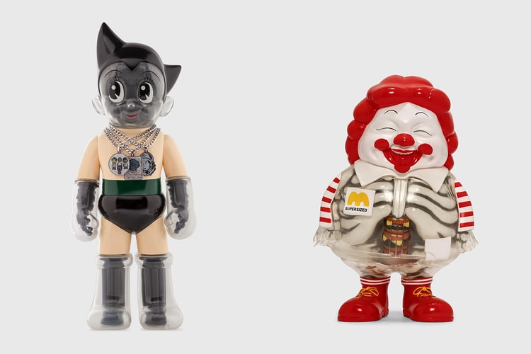 SECRET BASE と世界の人気キャラクターとのコラボフィギュアが HBX に登場