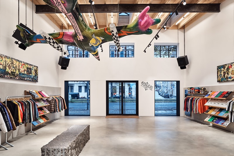 シュプリームが世界14店舗目となる旗艦店をドイツ・ベルリンにオープン Supreme Berlin Store Opening Details Information Germany 