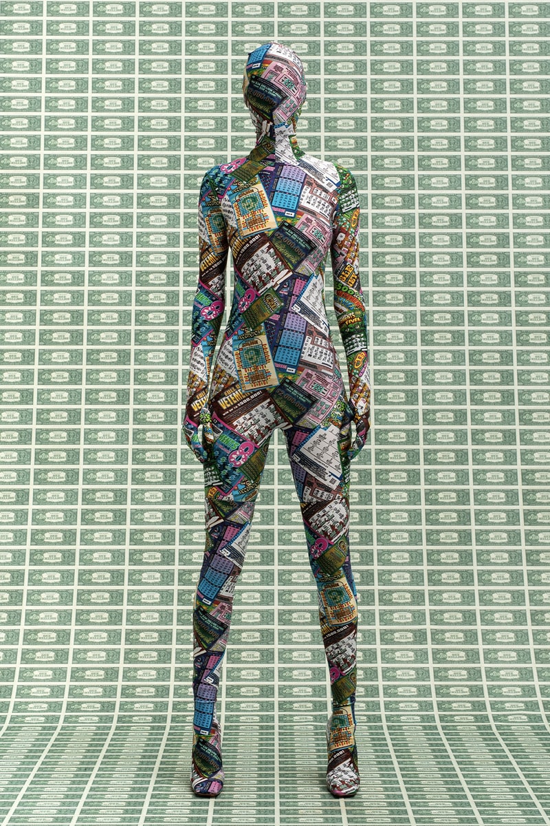 ヴェトモン 2022年秋冬コレクション Vetements FW22 Is All About Affluence in the New Era of Cryptocurrency bitcoin wealth millionaires onlyfans digital layering gransformable pieces vetements xnew rock vpn 