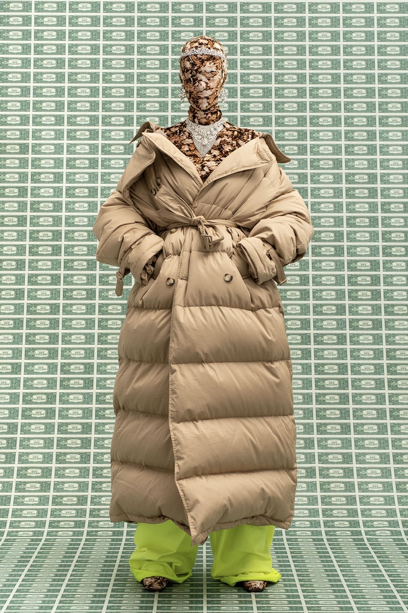 ヴェトモン 2022年秋冬コレクション Vetements FW22 Is All About Affluence in the New Era of Cryptocurrency bitcoin wealth millionaires onlyfans digital layering gransformable pieces vetements xnew rock vpn 