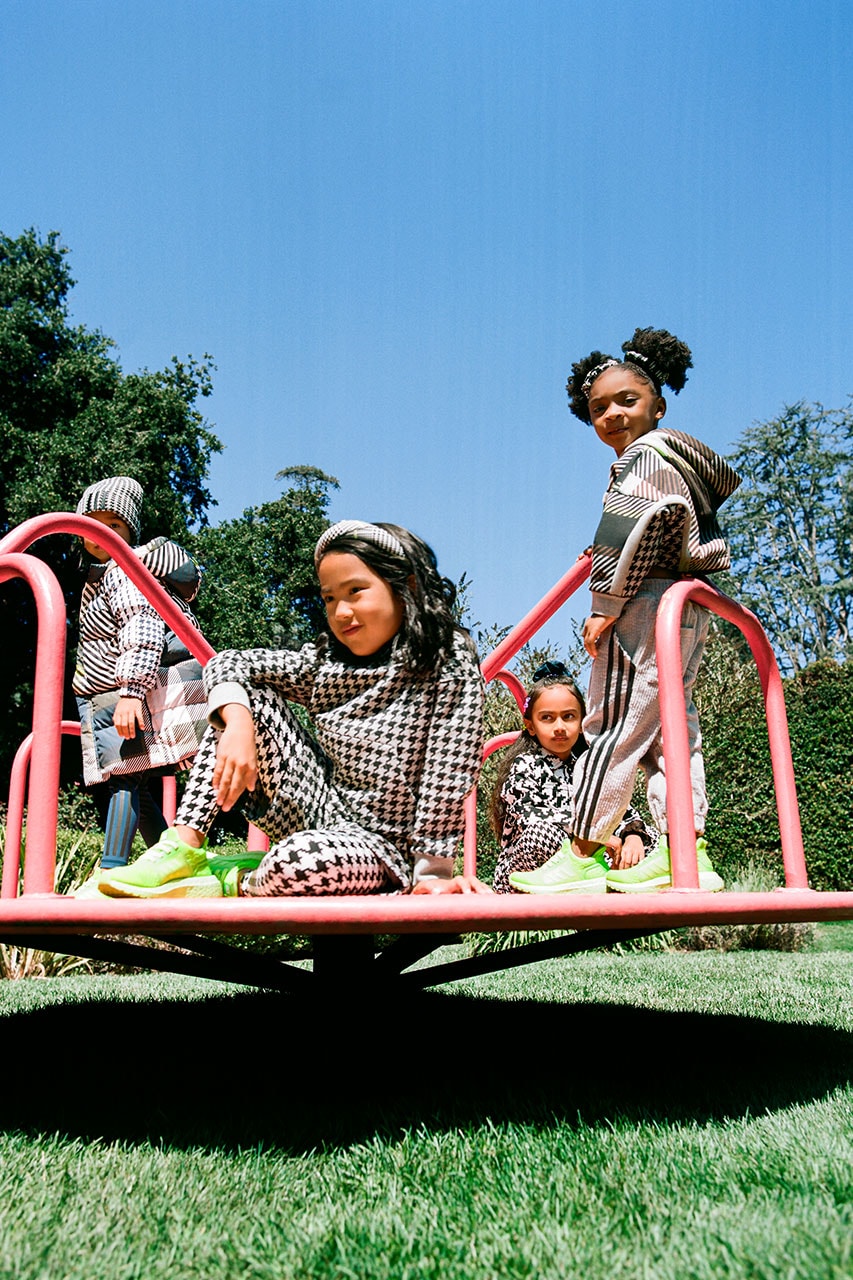 ビヨンセがアイビーパーク x アディダスのキャンペーンビデオで自身の愛娘たちと共演 beyonce daughters blue ivy rumi halls of ivy park adidas campaign video cameos