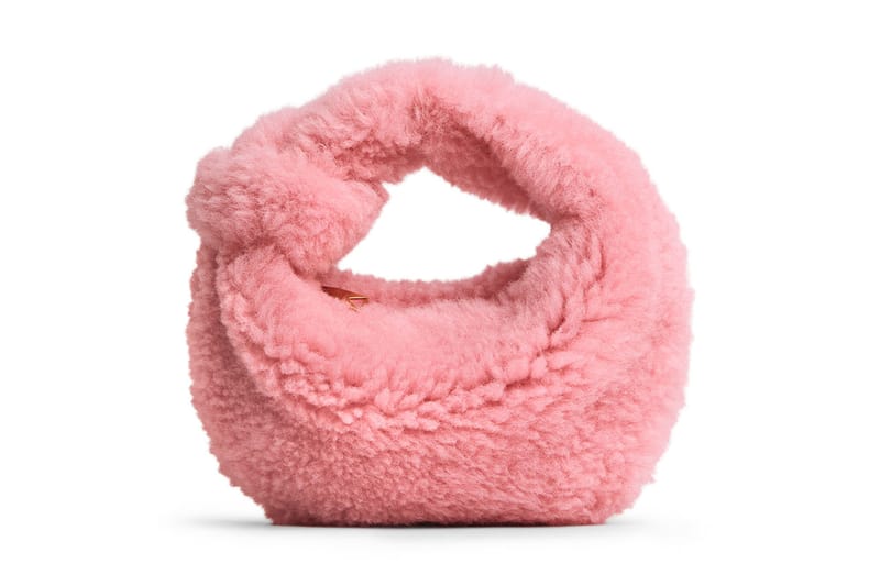 Bottega Veneta が大阪・阪急うめだ本店にてポップアップストアを開催