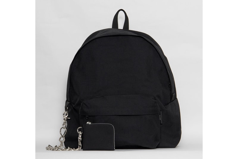 コムデギャルソンからアルテックのコラボが登場 COMME des GARÇONS からインテリアブランド Artek とのコラボを中心としたホリデーコレクションが登場