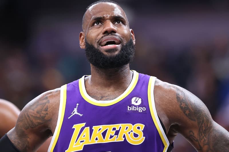 レブロン・ジェームズが NBA の安全衛生プロトコル下に lebron james 