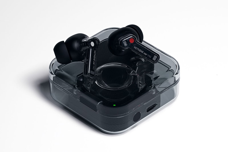 英国発のナッシングが展開するワイヤレスイヤホン ear (1) の新色ブラックが HBX に登場 Nothing ear (1)  black HBX release info